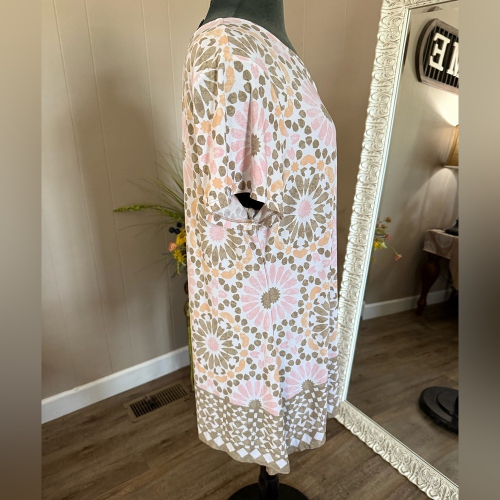 Ruby Rd • Geometric Print Tunic - Picture 7 of 8